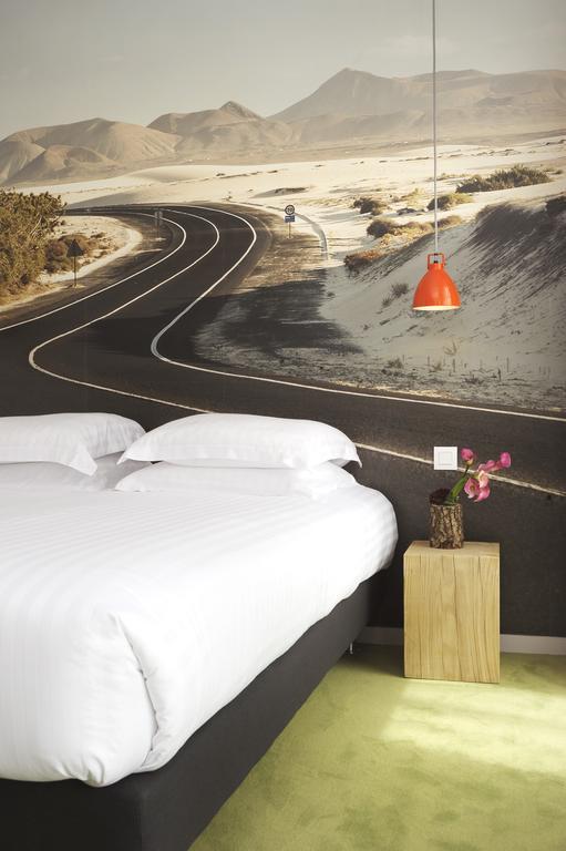 L'Echappee Belle Otel LʼIsle-Jourdain Dış mekan fotoğraf