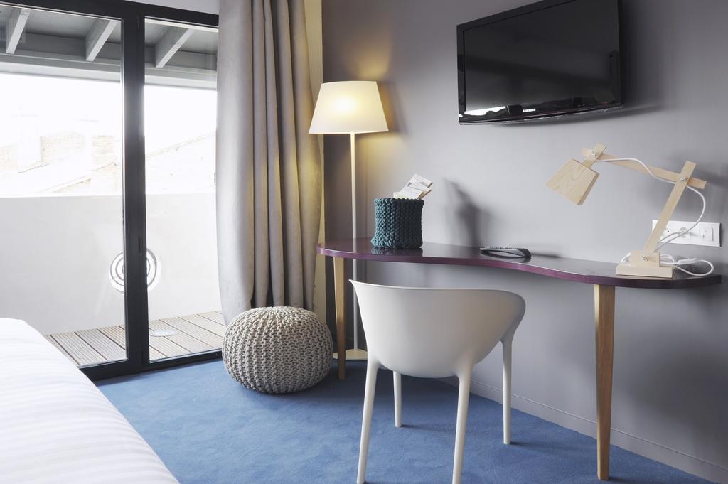 L'Echappee Belle Otel LʼIsle-Jourdain Dış mekan fotoğraf