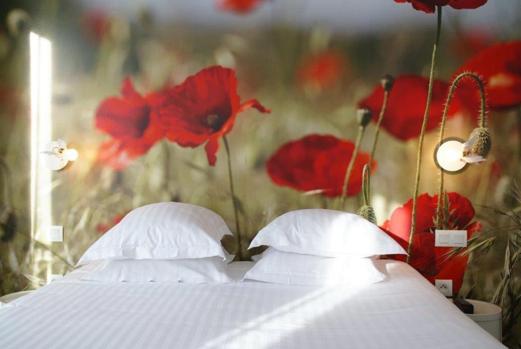 L'Echappee Belle Otel LʼIsle-Jourdain Dış mekan fotoğraf